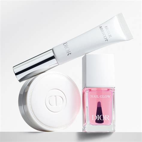 douglas dior nagelcreme|Crème Abricot: Strengthening Nail Care Since 1963.